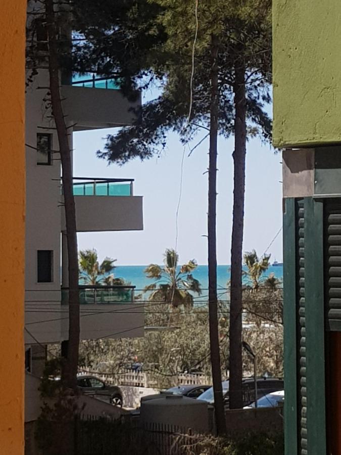 Arteg Apartments Durres Bagian luar foto