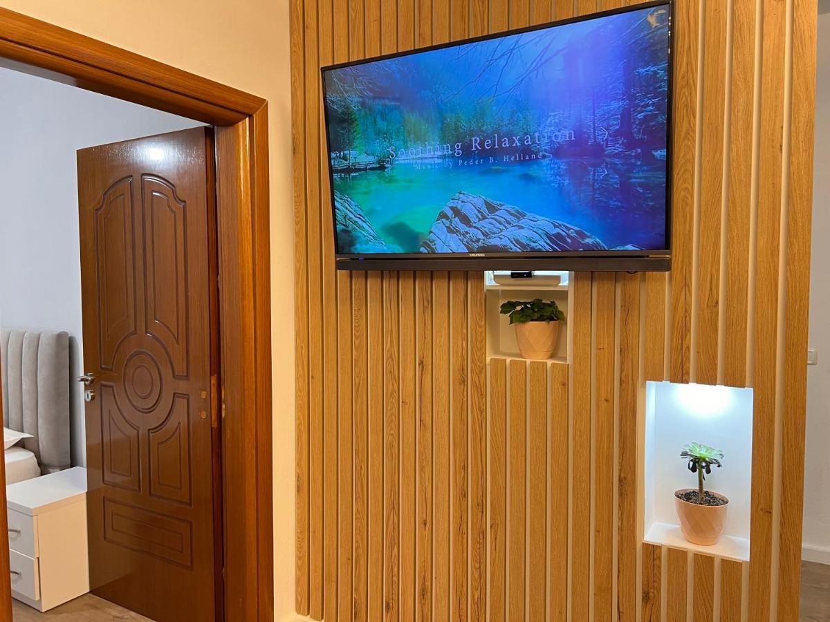 Arteg Apartments Durres Bagian luar foto